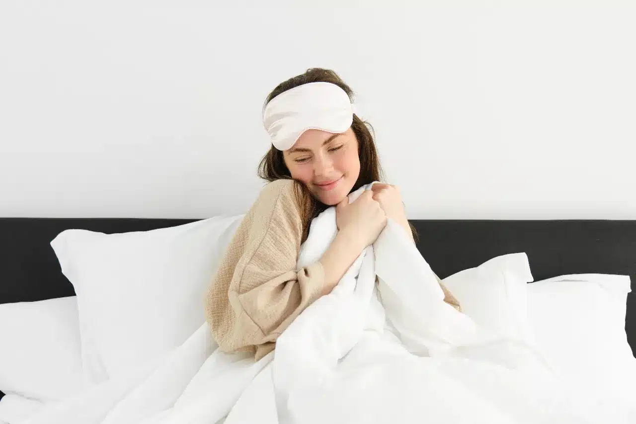 أهمية النوم الجيد في تحسين صحة البشرة